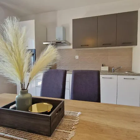 Apartment Charming Eva Split