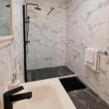 Charming Eva Apartment Split